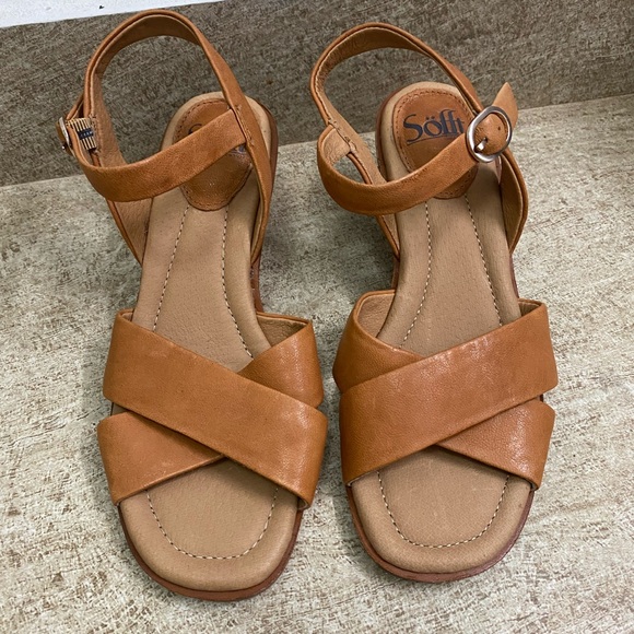 Sofft Shoes - Sofft Women's Tan Wedge Sandals